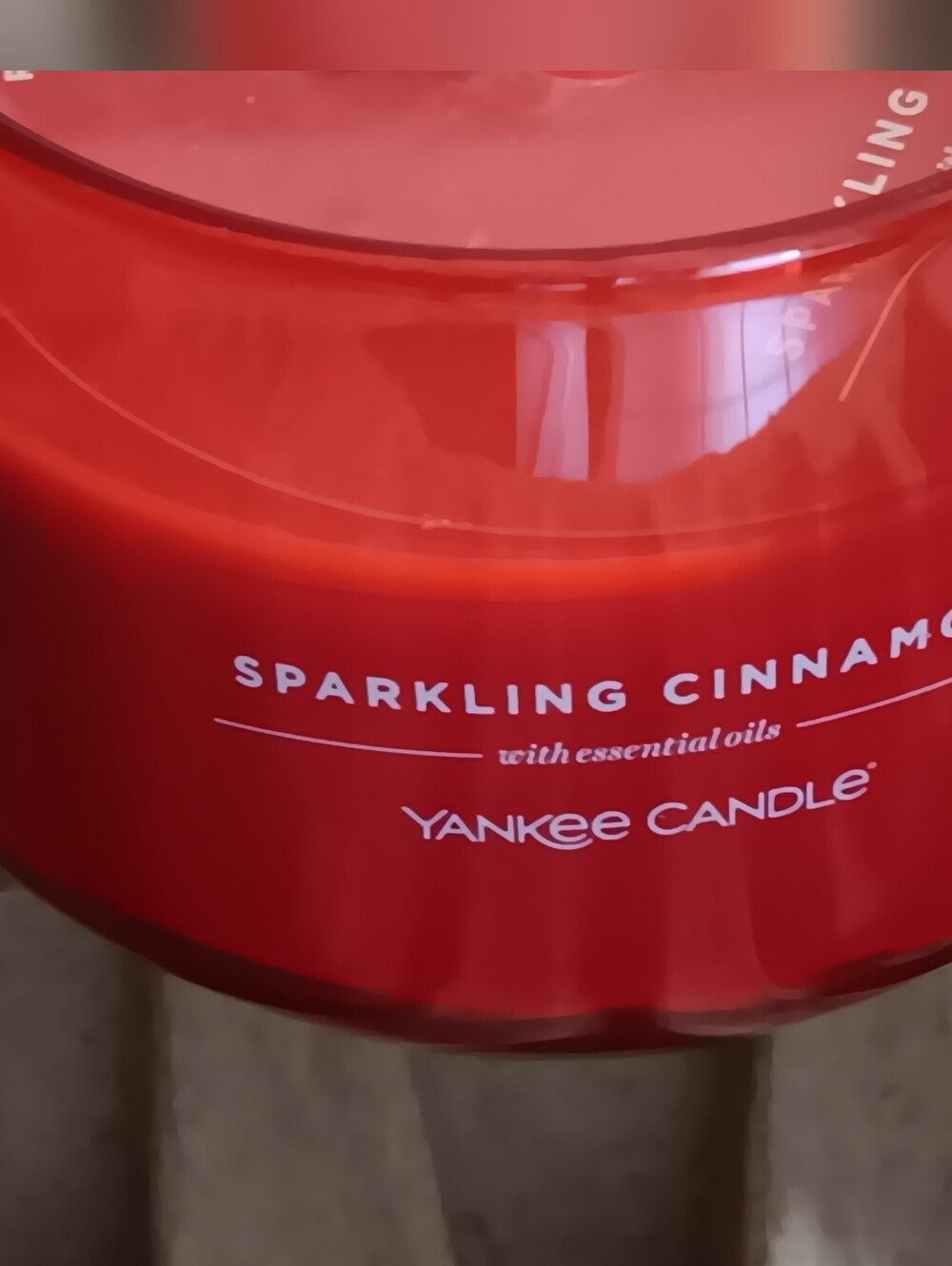 10 Oz Cinnamon Candle (NWT)